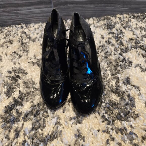 Fioni Black Patent Leather Lace Up Heeled Oxford Spectator Ankle Booties Size 7 - Picture 2 of 4